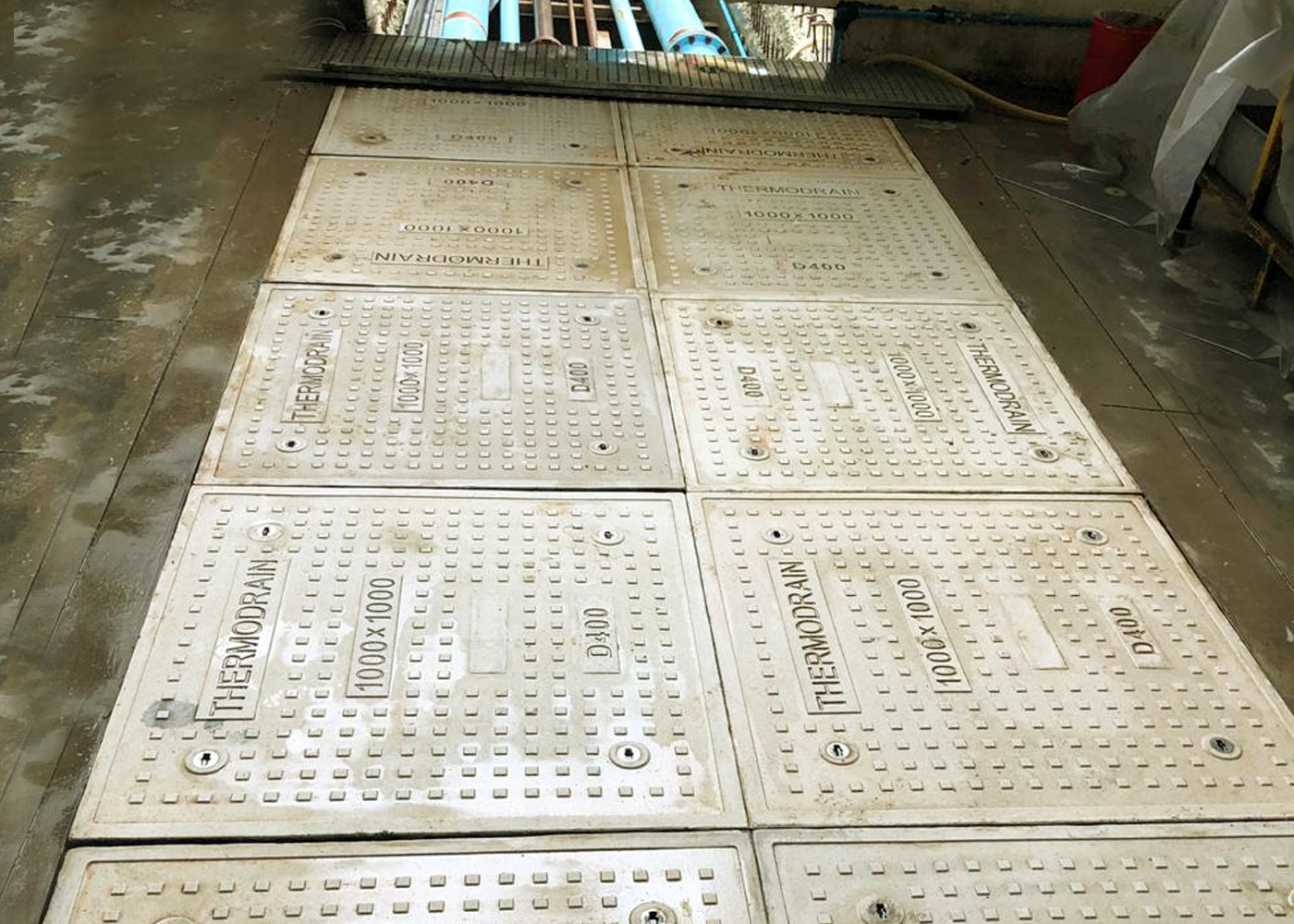 multiple-covers-with-frame